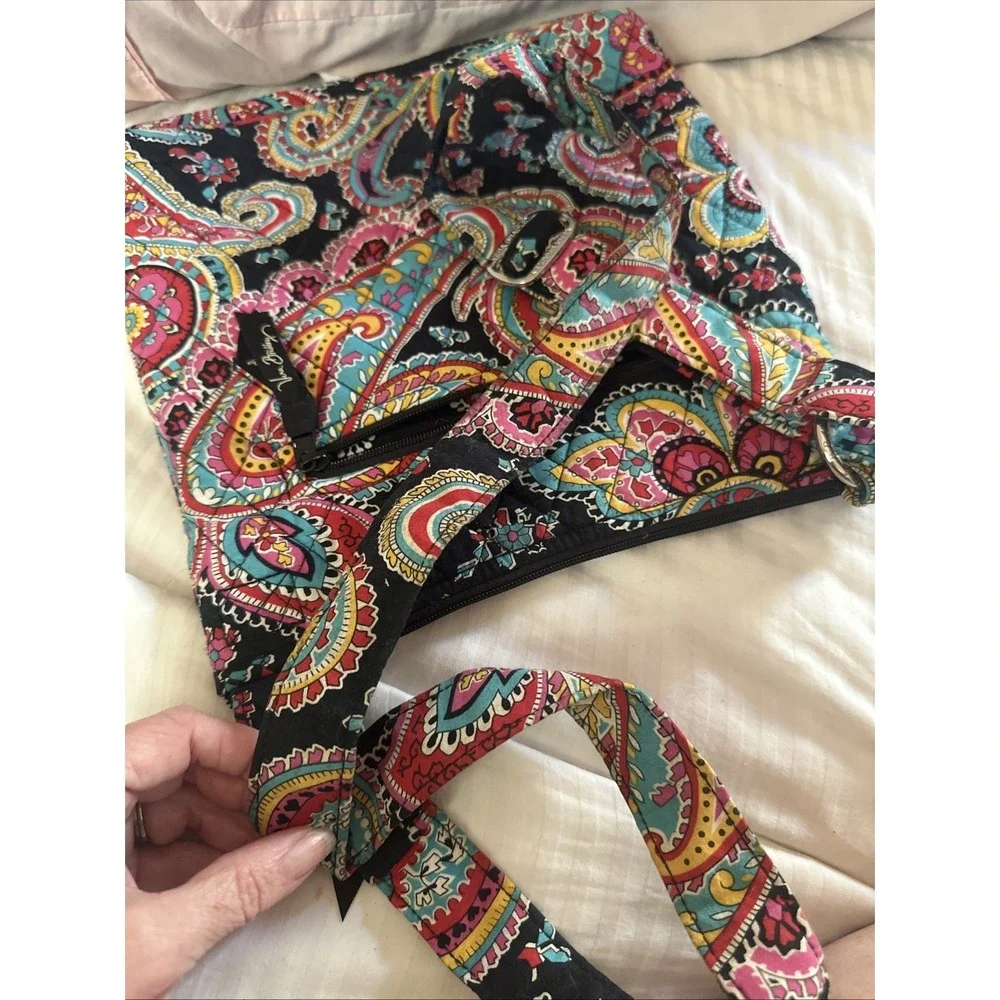 vera bradley crossbody Bag Vibrant Quilted Parisian Paisley pattern Retired